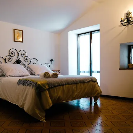 Lägenhet La Casa Dei Perci Varenna