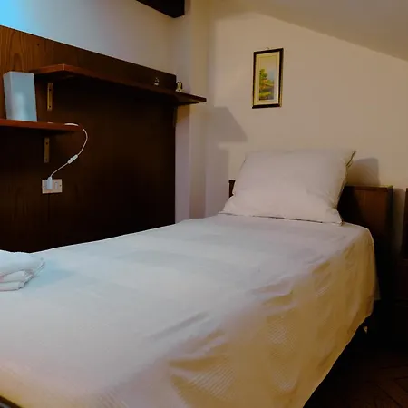 La Casa Dei Percy Apartament *